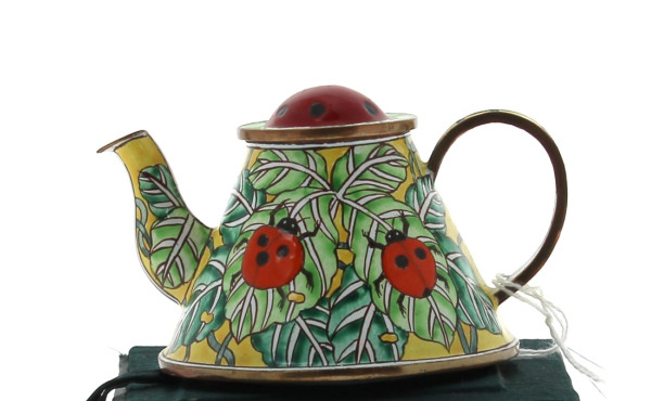 Théière miniature en métal émaillé à déc