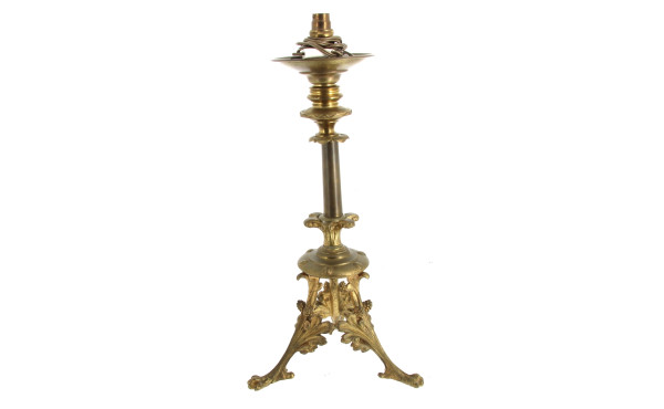 Ancien grand pic-cierge d'église en méta