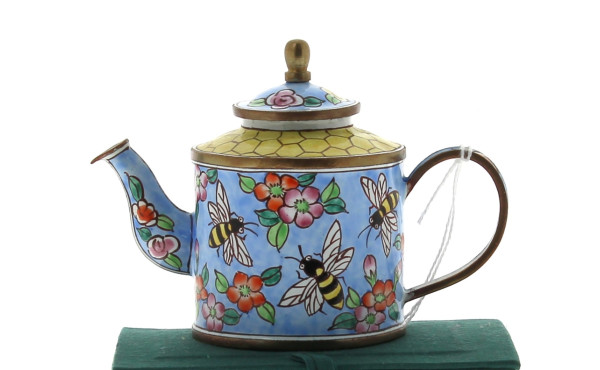 Théière miniature en métal émaillé à déc