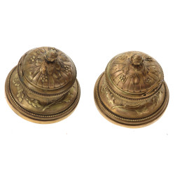 Deux encrier en bronze fin XIXème, manqu