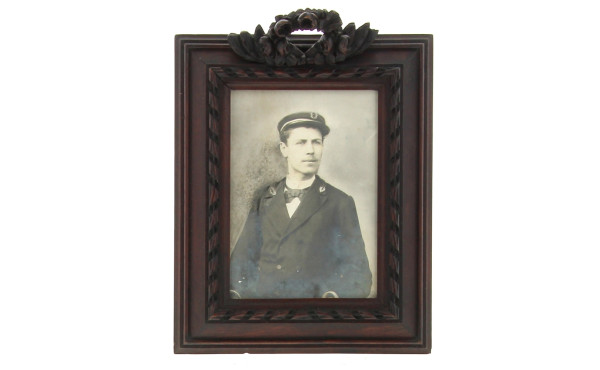 Cadre en bois décor d'une couronne fleur