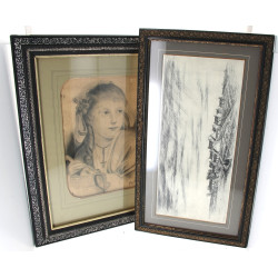 2 cadres en bois noirci: l'un à décor de