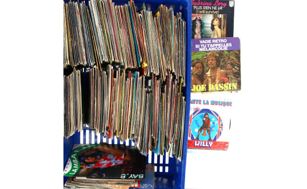 Caisse de disques 45 t variétés état d'u