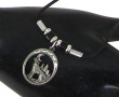 Deux bracelets joncs ouverts en argent, 