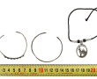 Deux bracelets joncs ouverts en argent, 