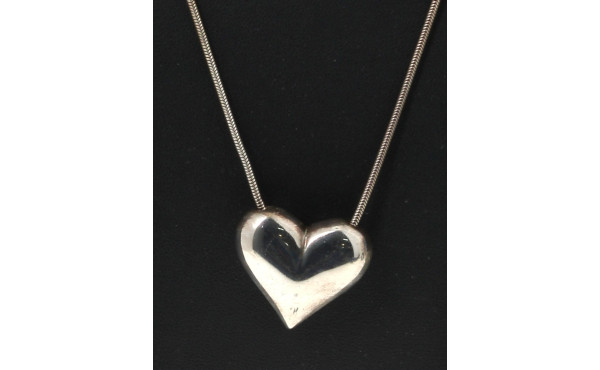 TIFFANY & C° - Pendentif cœur en argent 