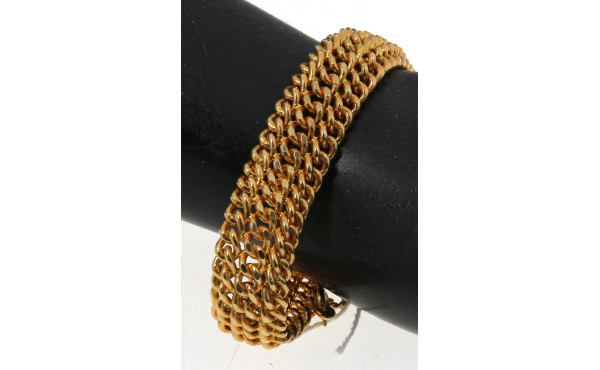 Gourmette en métal doré, avec chaînette 