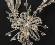 Collier en métal et strass à décor flora