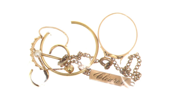 Lot de bijoux or 18 cts accidentés, poid