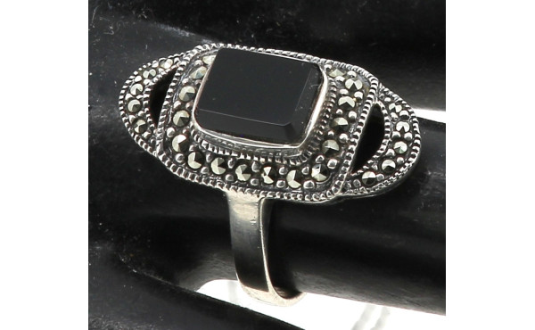 Bague en argent 925ème style ART DECO, s