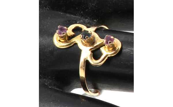 Bague en or jaune 18 carats, sertie de 3