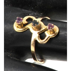 Bague en or jaune 18 carats, sertie de 3