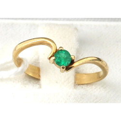 Petite bague en or jaune 18 carats, sert