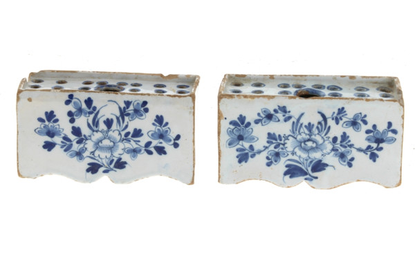 DELFT milieu XVIIIème - Paire de pique-f