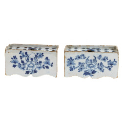 DELFT milieu XVIIIème - Paire de pique-f