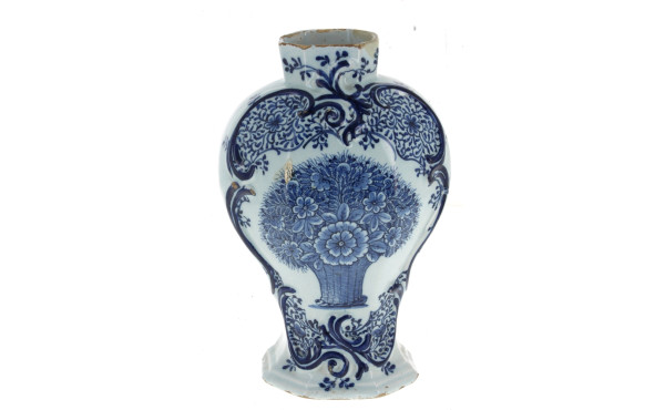 DELFT, Manufacture de la Hache, XVIIIème