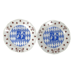 GIEN - 2 assiettes décor d'après R. Bonn