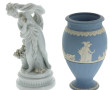 WEDGWOOD - Vase en biscuit de porcelaine