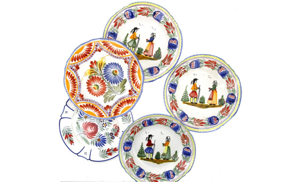 HB et HENRIOT Quimper - 5 assiettes dont