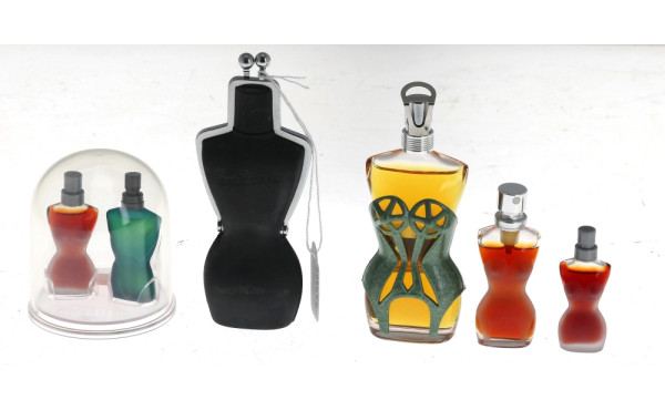 JEAN-PAUL GAULTIER - Lot comprenant un f