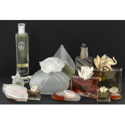 KENZO - 12 flacons et miniatures dont un