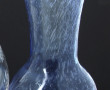 BIOT - Vase en verre bullé bleu, H 28,5 