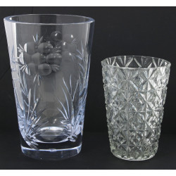 Vase moderne en cristal à décor floral, 