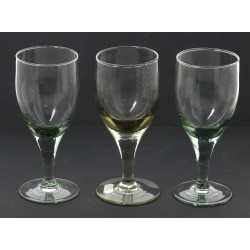 8 verres à pied anciens en verre fumé, H