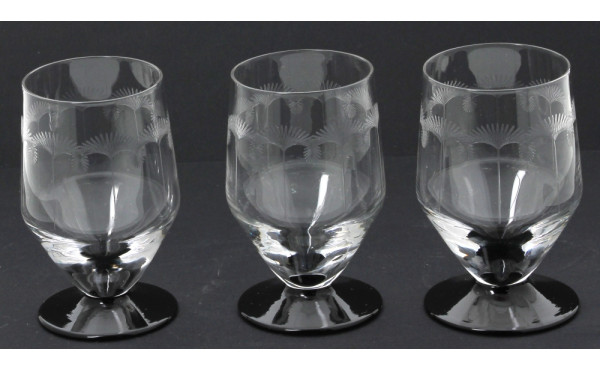 10 verres ancien en verre gravé transpar