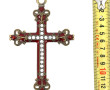 Pendentif croix en métal émaillé rouge e