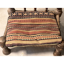Fauteuil bas afghan avec coussin kilim