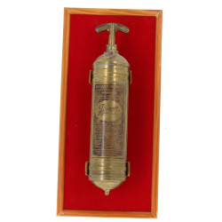 Extincteur en laiton ancien Pyrène prése