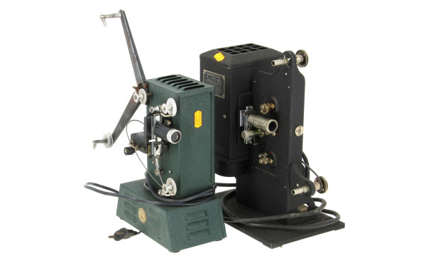 Lot de 4 projecteurs "Kodascope eight mo