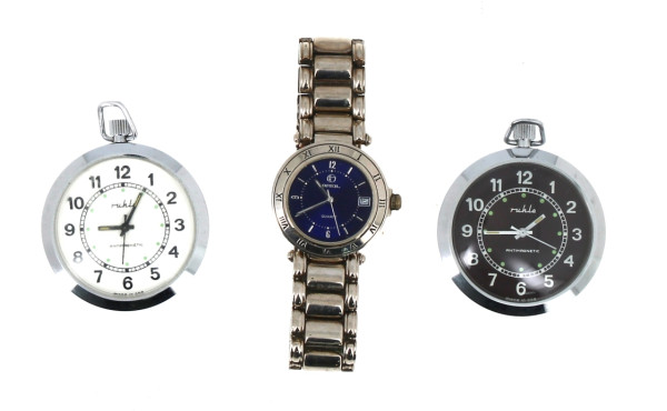 Lot de 3 montres: une montre bracelet fo