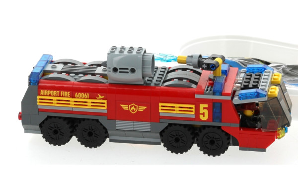 LEGO - Camion de pompiers L. 25 cm