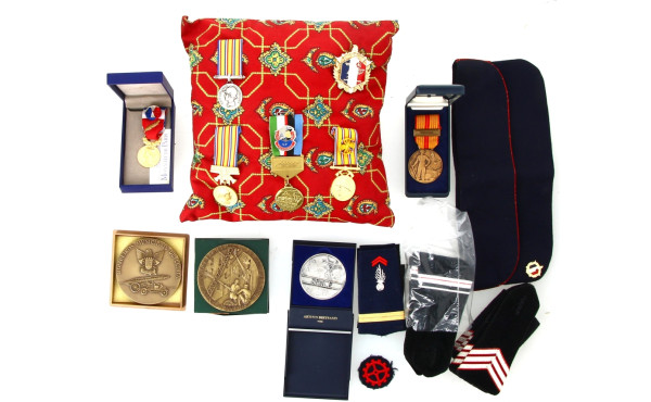 Médailles d'un pompier (de poitrine et c