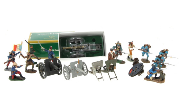 Lot de petits soldats de plomb et en alu