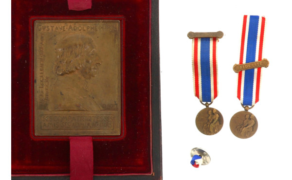 Lot comprenant 2 réductions de médaille 