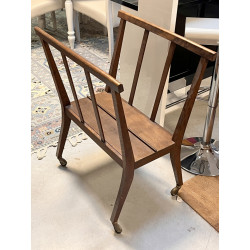 Portant à gravure en bois, roulettes