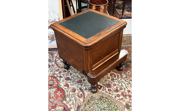 Meuble de commodité, travail anglais, pl