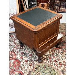 Meuble de commodité, travail anglais, pl