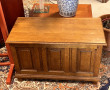 Coffre rustique garni 87x43xH. 55 cm + 3