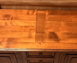 Petit buffet en bois fruitier à belle pa