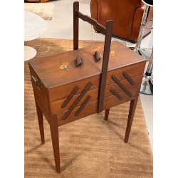 Boîte à couture à plusieurs compartiment