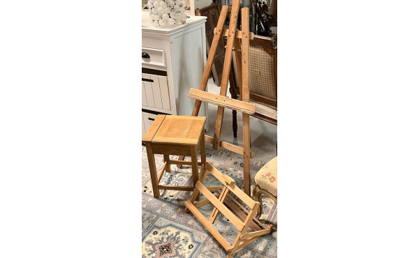 Petit tabouret de peintre + chevalet en 
