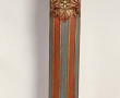 Colonne en bois sculpté polychrome, INDE