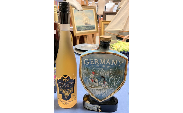 Lot de 2 bouteilles: Eau de vie de prune