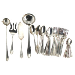 Ménagère en métal argenté comprenant 12 