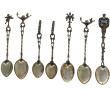 7 petites cuillères souvenirs en argent 