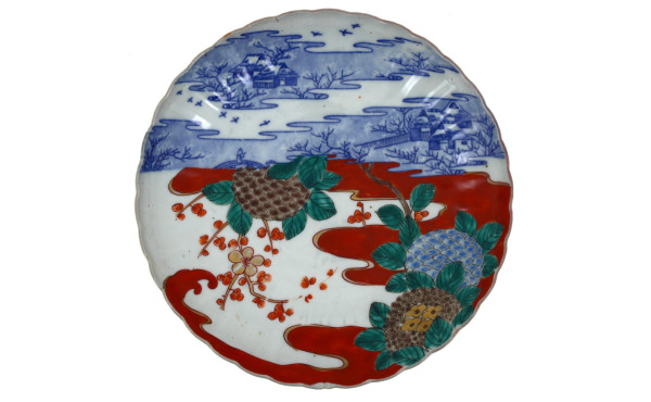 JAPON - Assiette en porcelaine Imari à d